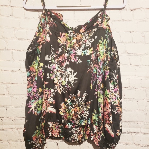 Lane Bryant floral top - Picture 4 of 6